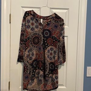 Floral tunic top